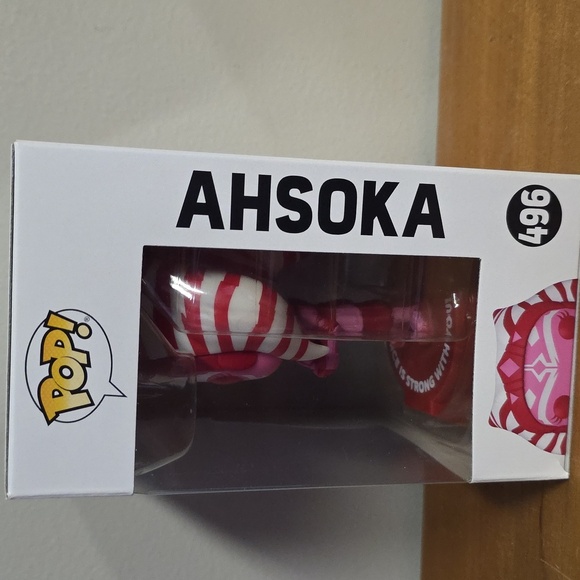 Star Wars Ahsoka Funko Pop Figure - Picture 4 of 6